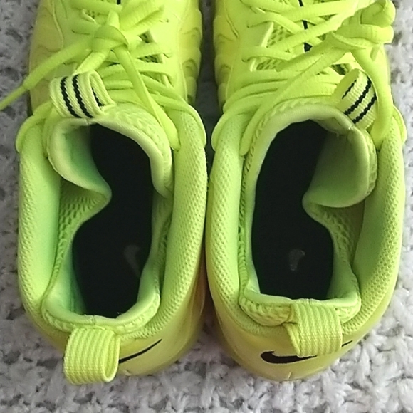 Nike Air Foamposite 'Volt' size 5y - Picture 6 of 11